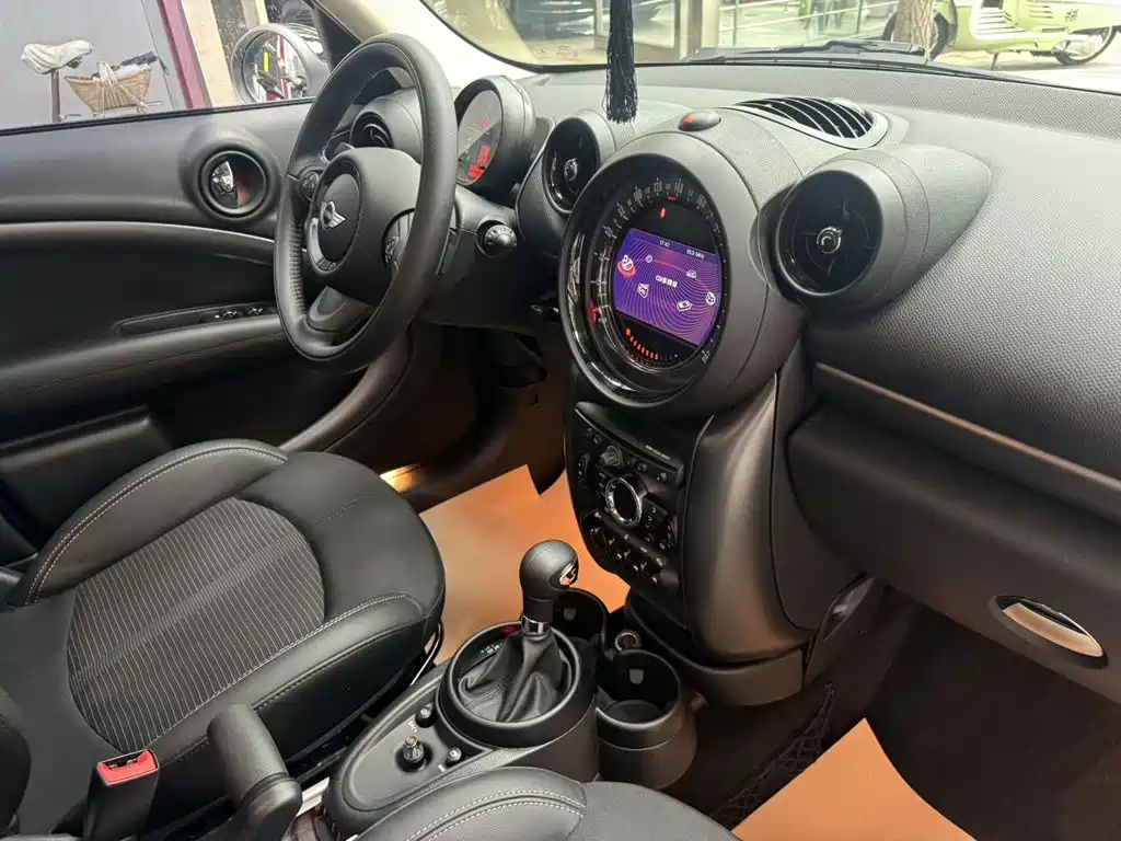 MINI Mini Countryman — миниатюра 6