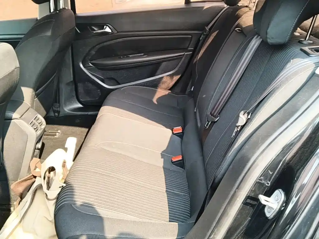 Peugeot 408 — миниатюра 17