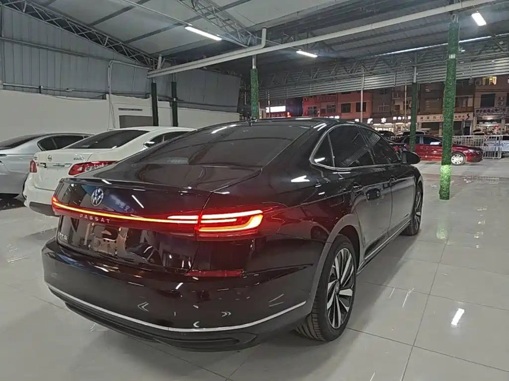 Volkswagen Passat — миниатюра 7