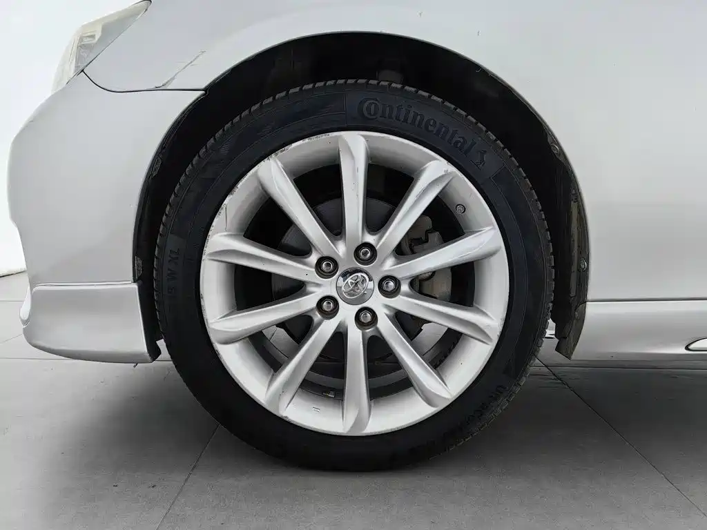 Toyota Reiz — миниатюра 17