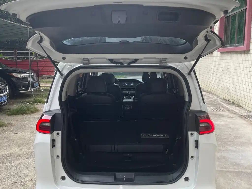 GAC Motor Trumpchi M6 — миниатюра 14