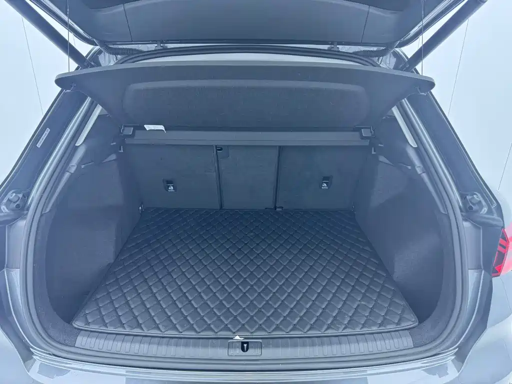 Audi Q3 — миниатюра 13