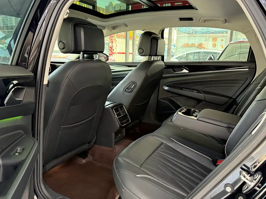 Volkswagen Passat — миниатюра 6