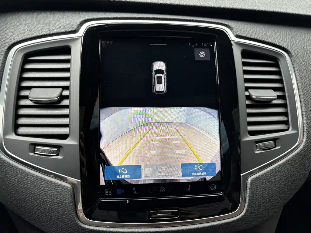 Volvo XC90 — миниатюра 18