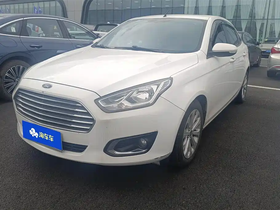 Ford Escort 2015