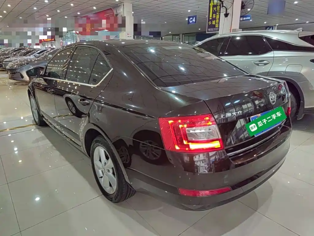 Skoda Octavia — миниатюра 5