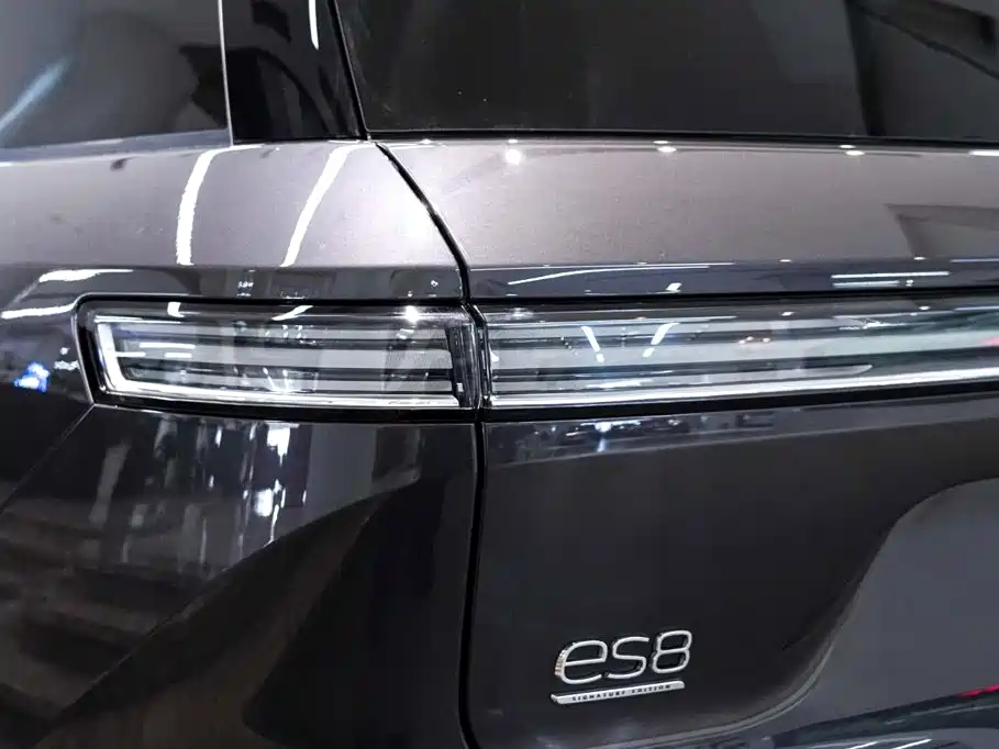 NIO ES8 — миниатюра 11