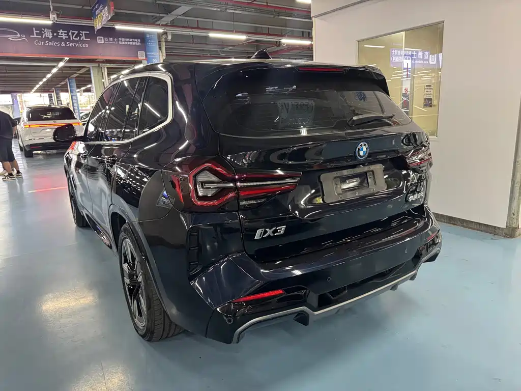BMW iX3 — миниатюра 3