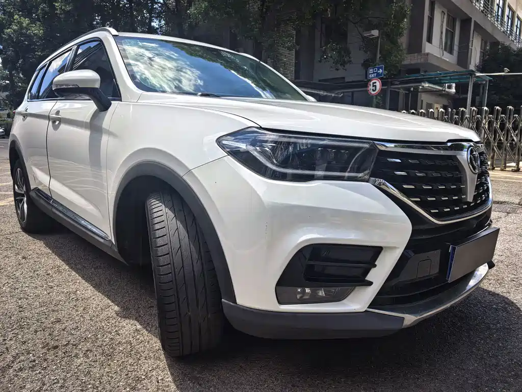 Zhonghua V7 — миниатюра 3