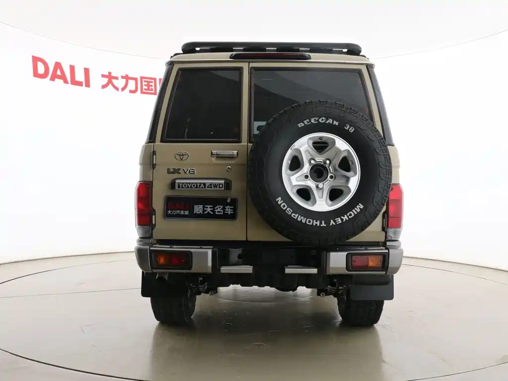 Toyota Land Cruiser — миниатюра 13