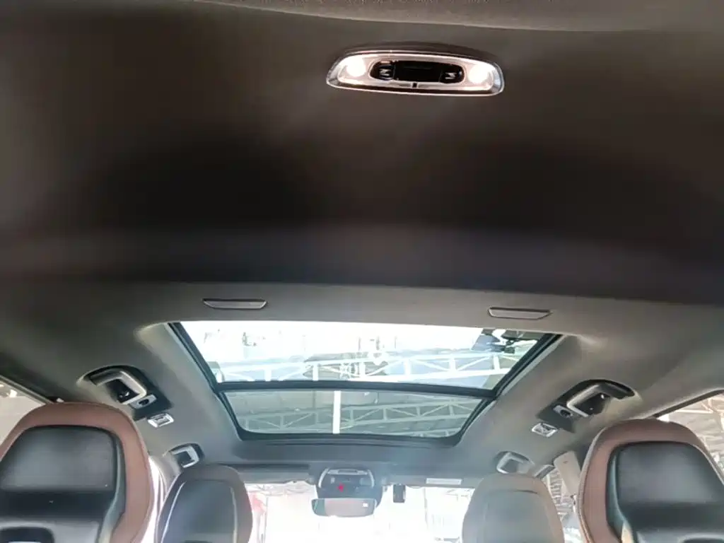 Volvo XC90 — миниатюра 18
