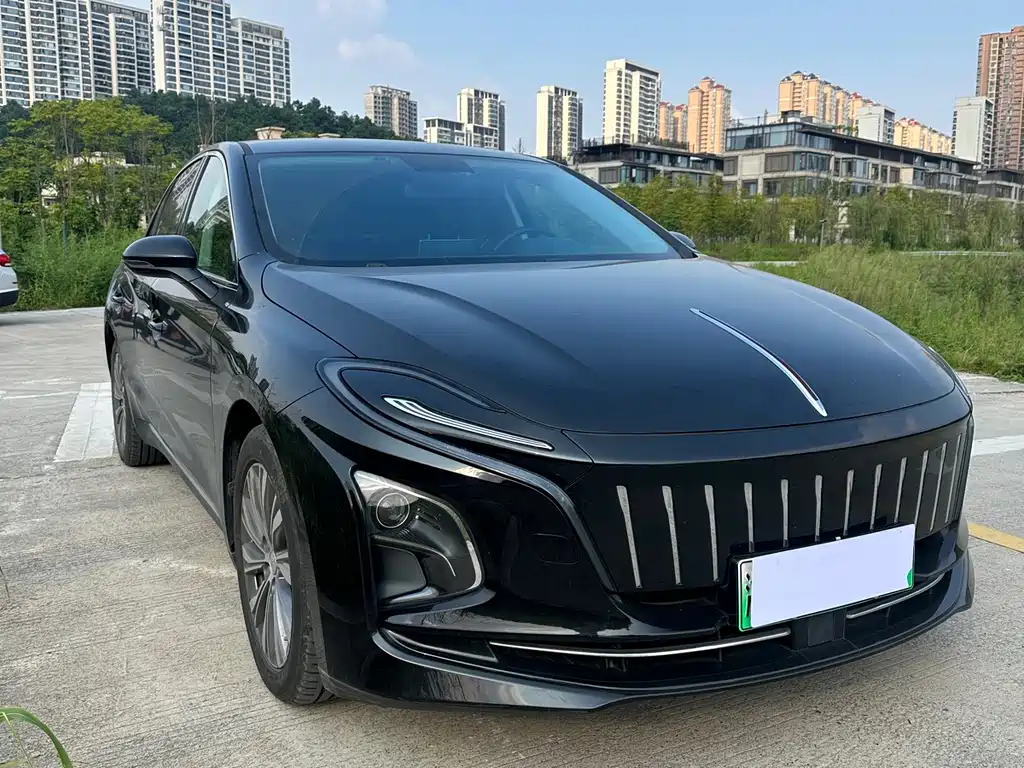 Hongqi Hongqi E-QM5 — миниатюра 3