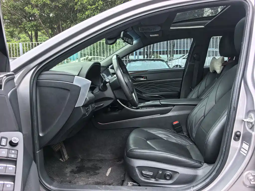 Toyota Avalon — миниатюра 17