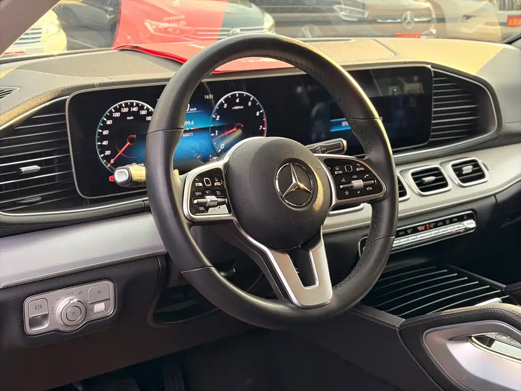 Mercedes-Benz GLE Coupe — миниатюра 9