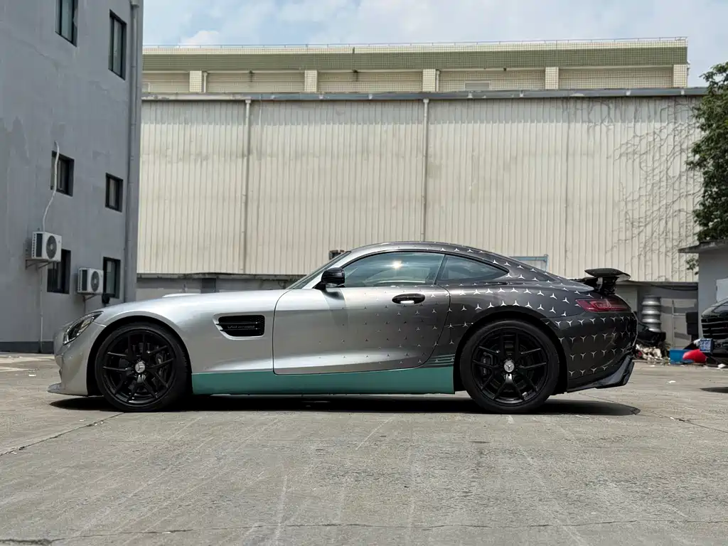 MERCEDES-BENZ AMG GT