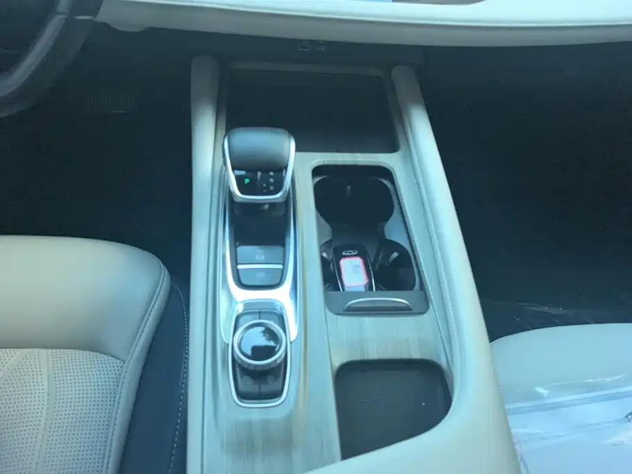 Chery Arrizo 8 — миниатюра 16