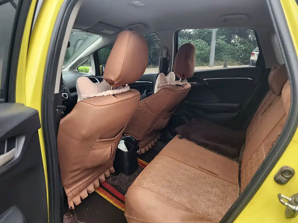 Honda Fit — миниатюра 9