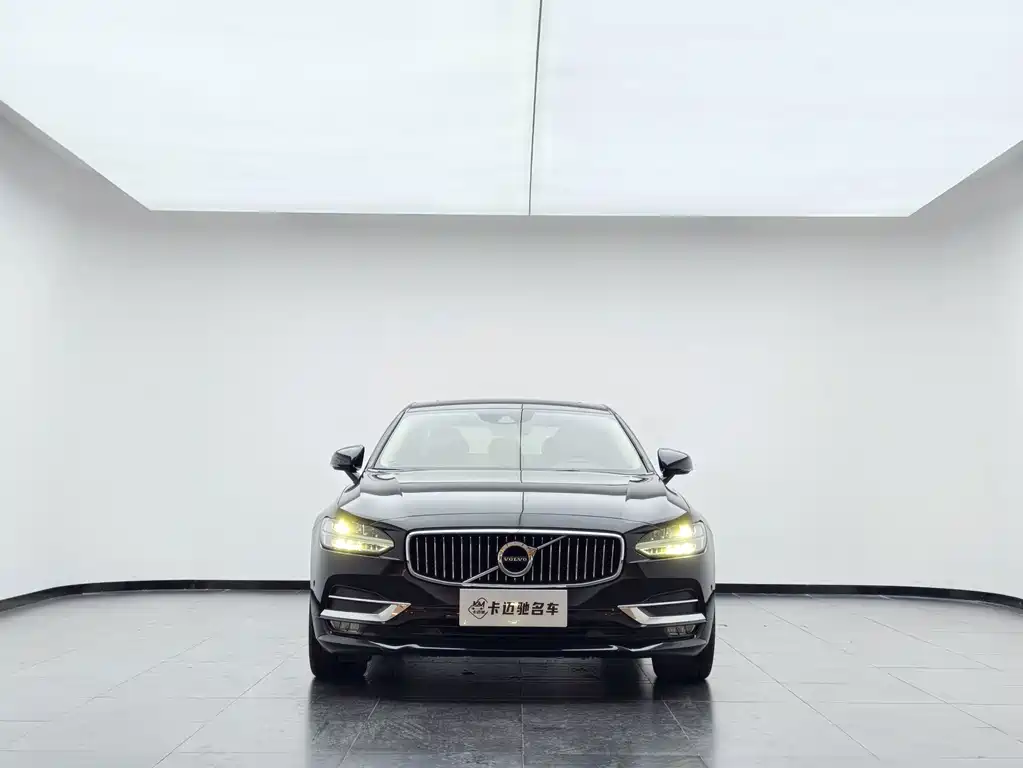 Volvo S90 — миниатюра 2