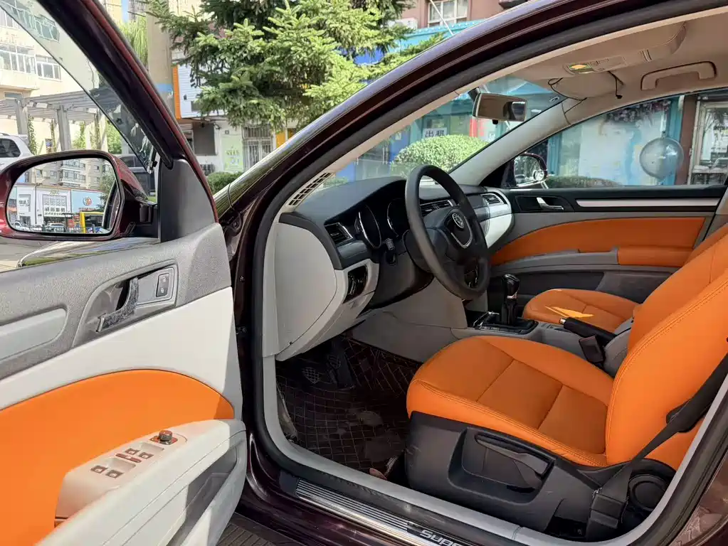 Skoda Superb — миниатюра 9