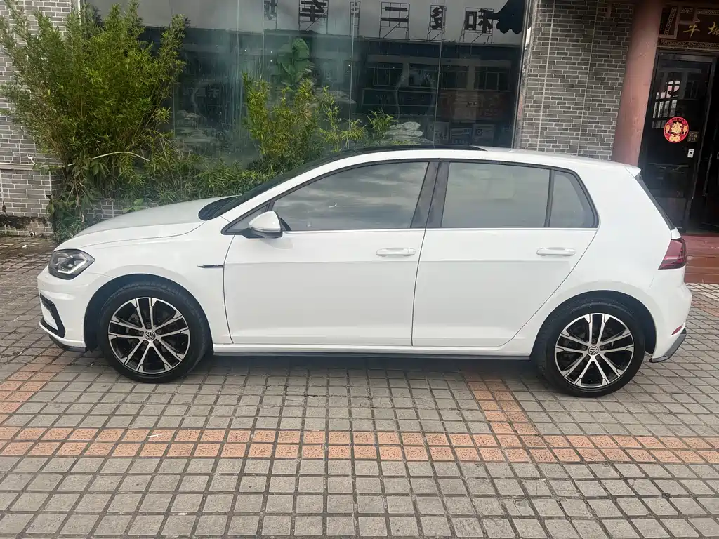 Volkswagen Golf — миниатюра 4
