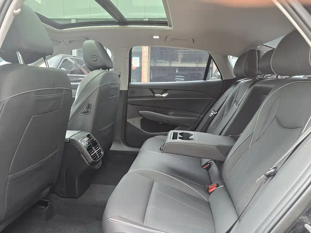 Volkswagen Passat 2026 Pro 380TSI