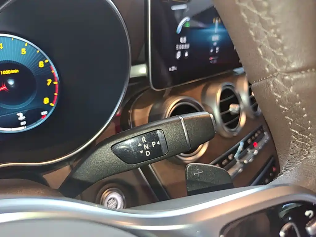 Mercedes-Benz GLC — миниатюра 14