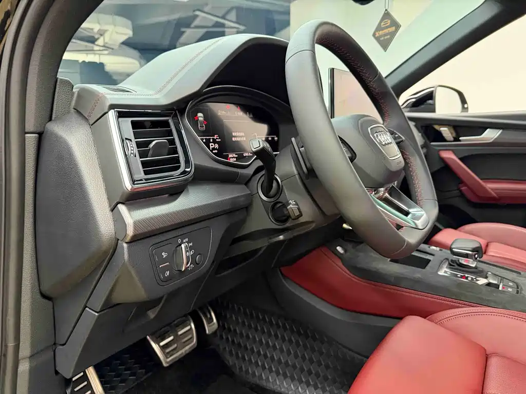 Audi Q5L — миниатюра 13