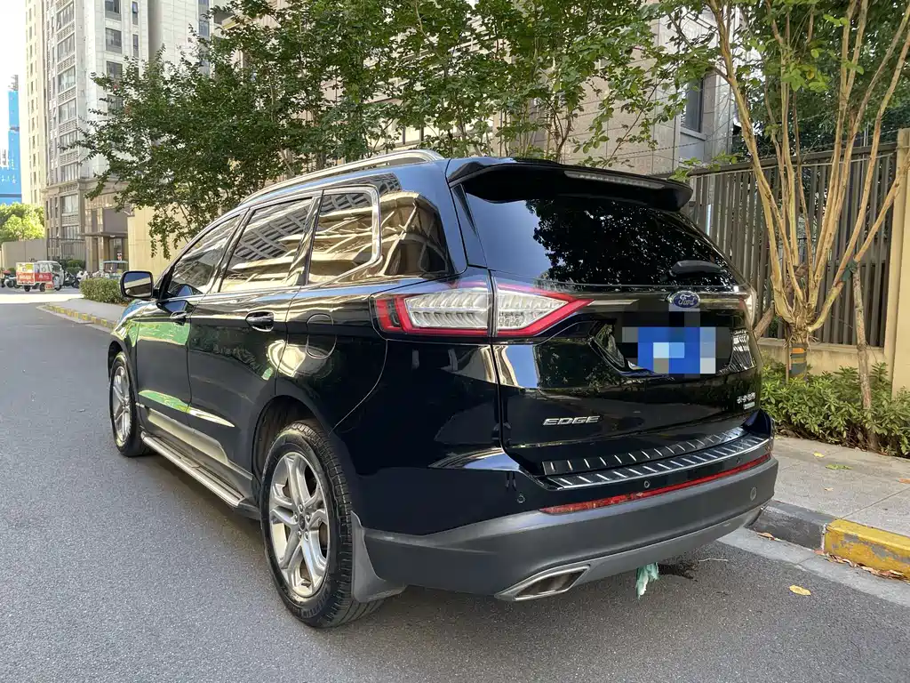 Ford Edge — миниатюра 4