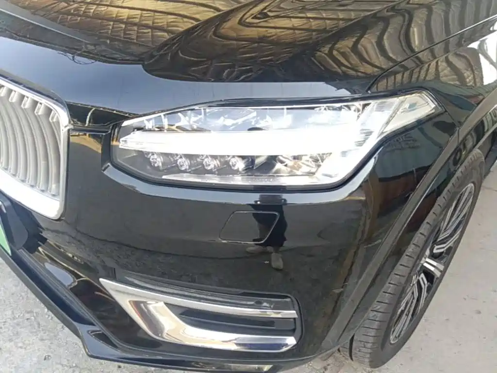 Volvo XC90 — миниатюра 24