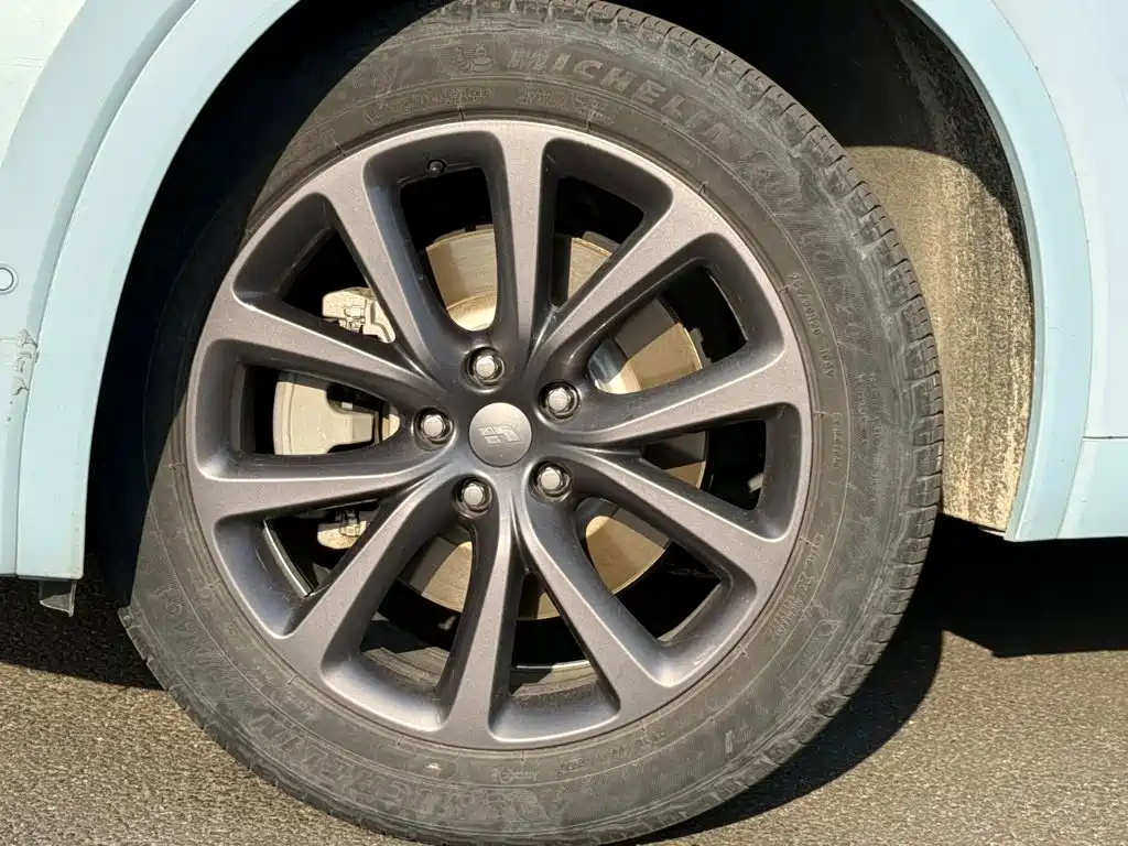 Li Auto Li ONE — миниатюра 22