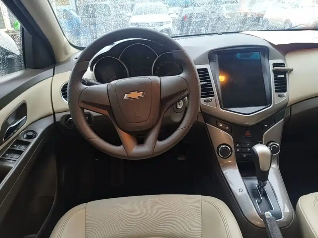 Chevrolet Cruze — миниатюра 11