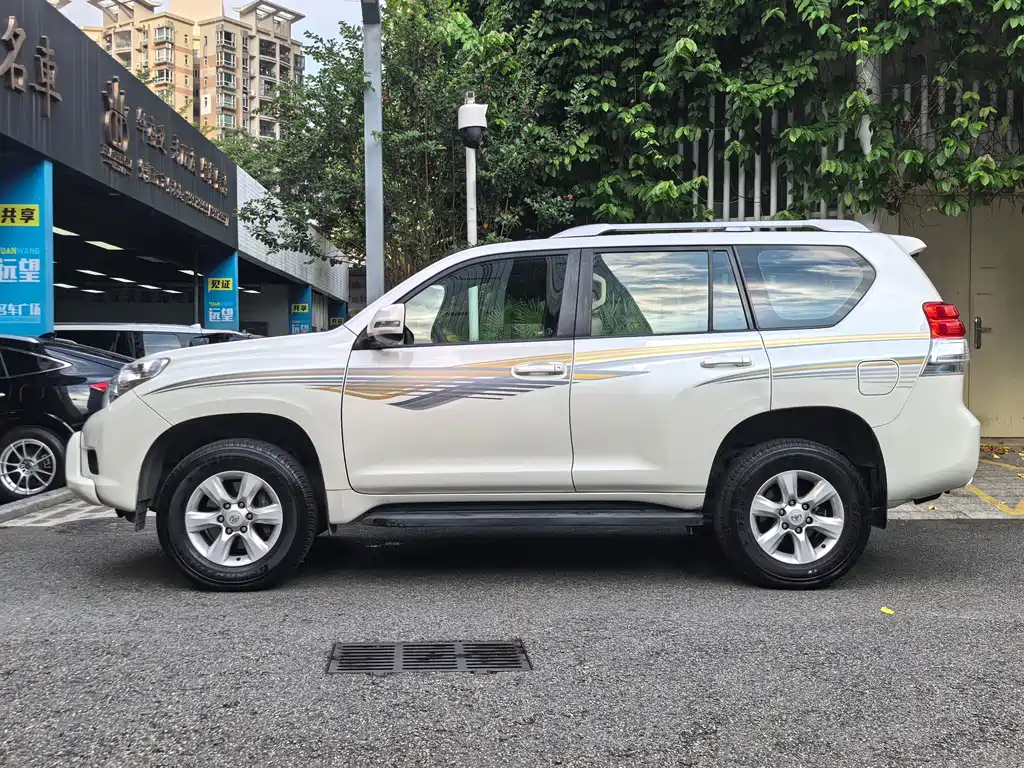 Toyota Prado (Import) — миниатюра 10