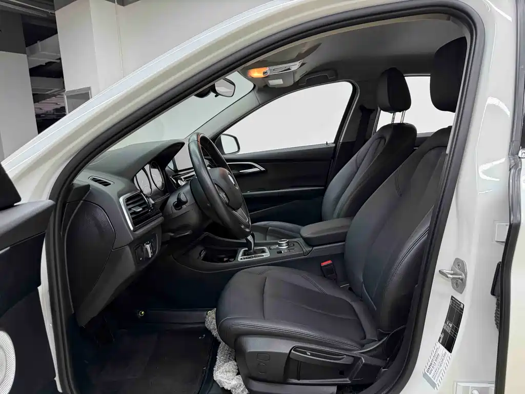 BMW 1 Series — миниатюра 10