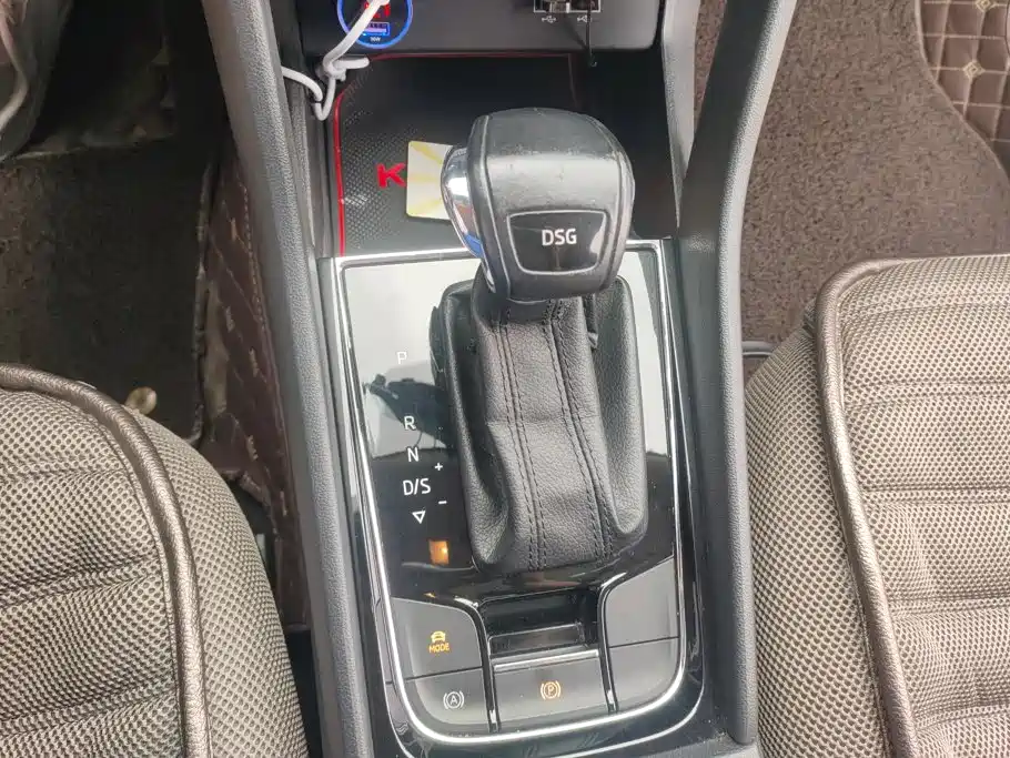 Skoda Karoq — миниатюра 16
