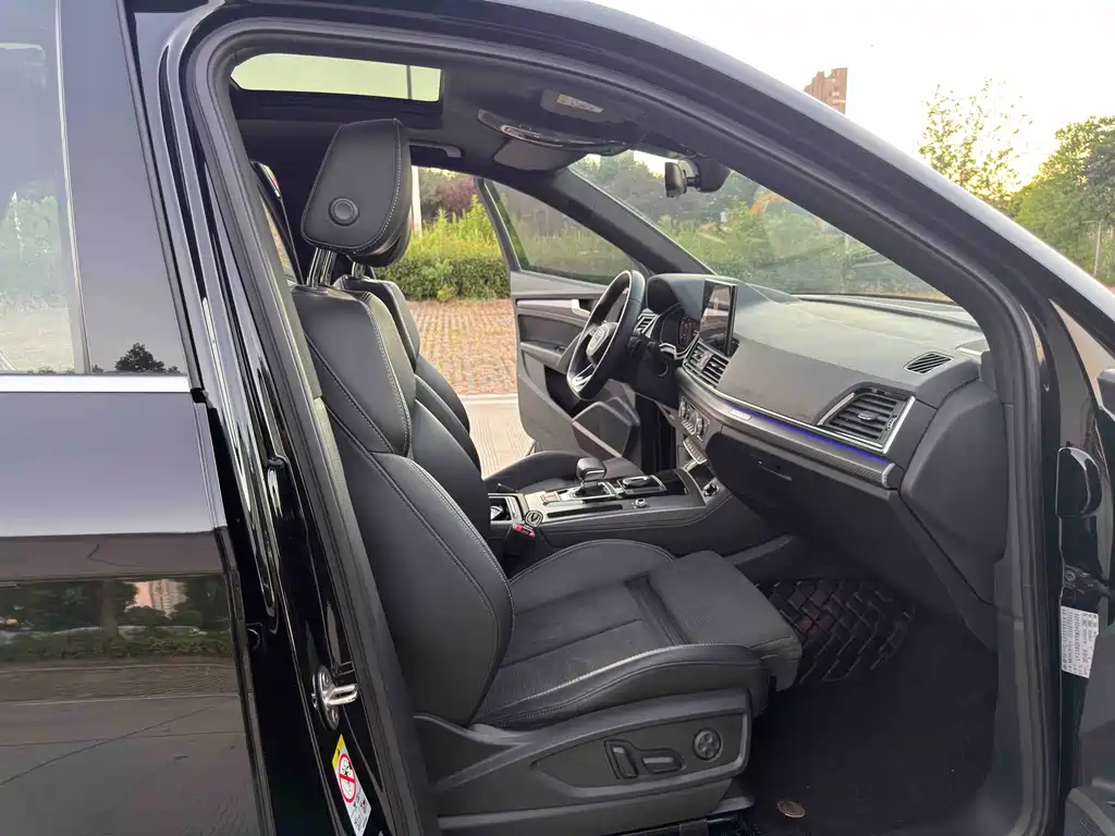 Audi Q5L Sportback — миниатюра 11