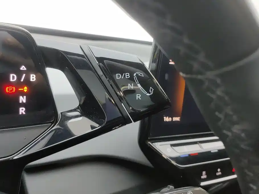 Volkswagen ID.3 — миниатюра 16