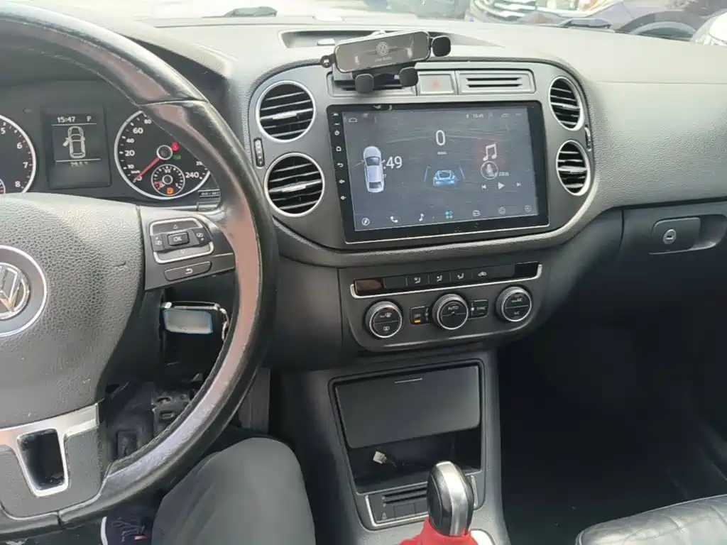 Volkswagen Tiguan — миниатюра 10