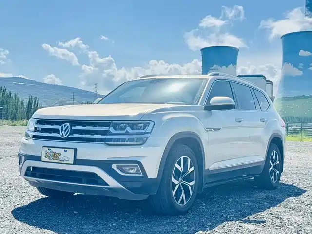 VOLKSWAGEN TOURANG 2020