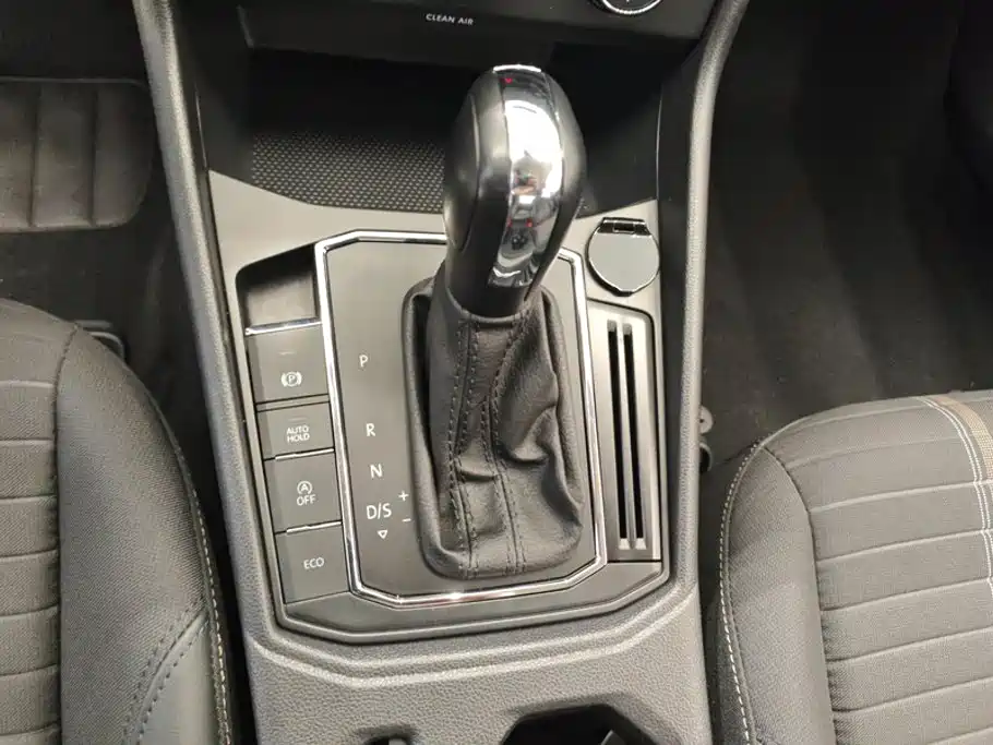 Volkswagen Lavida — миниатюра 16