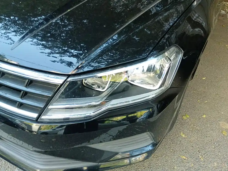 Volkswagen Jetta — миниатюра 5