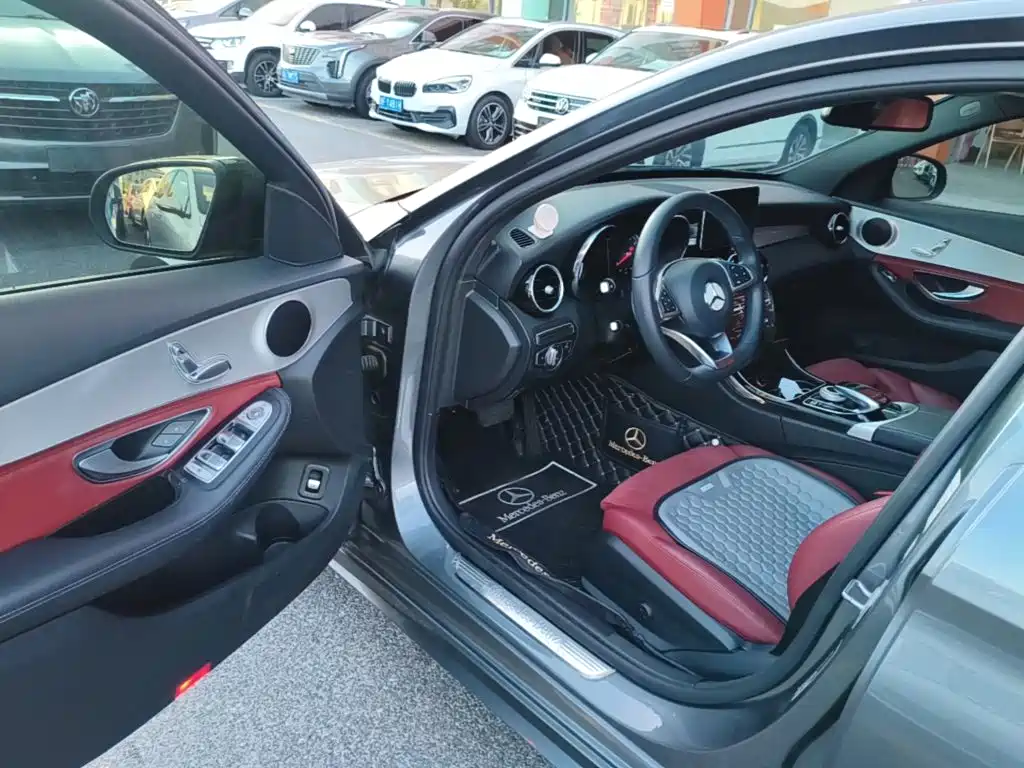 Mercedes-Benz C-Class — миниатюра 16