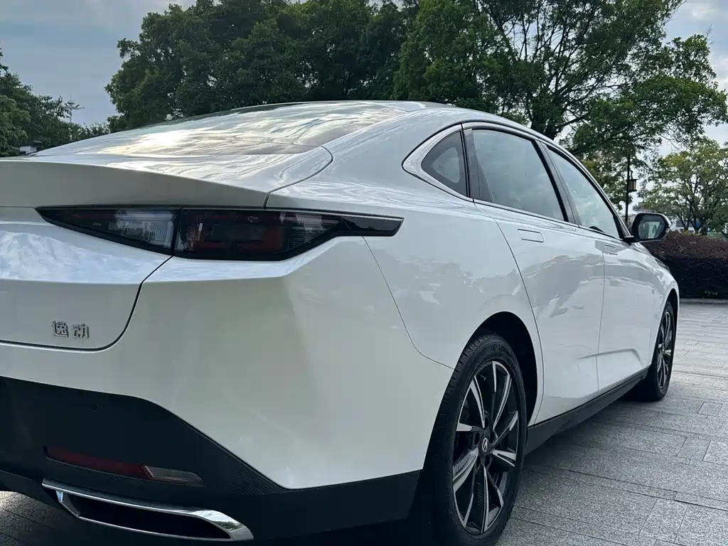 Changan Eado — миниатюра 8