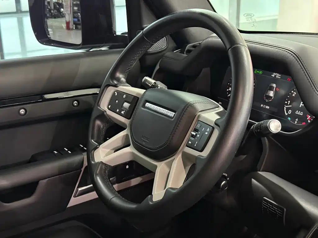Land Rover Defender — миниатюра 14