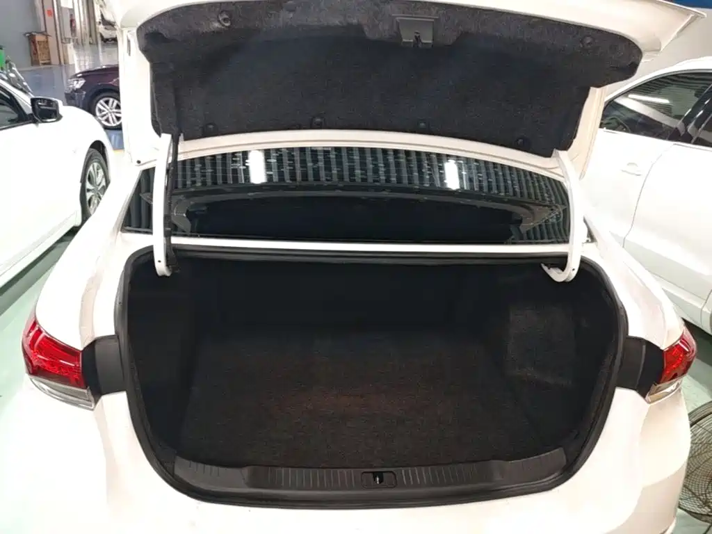 Buick Excelle — миниатюра 19