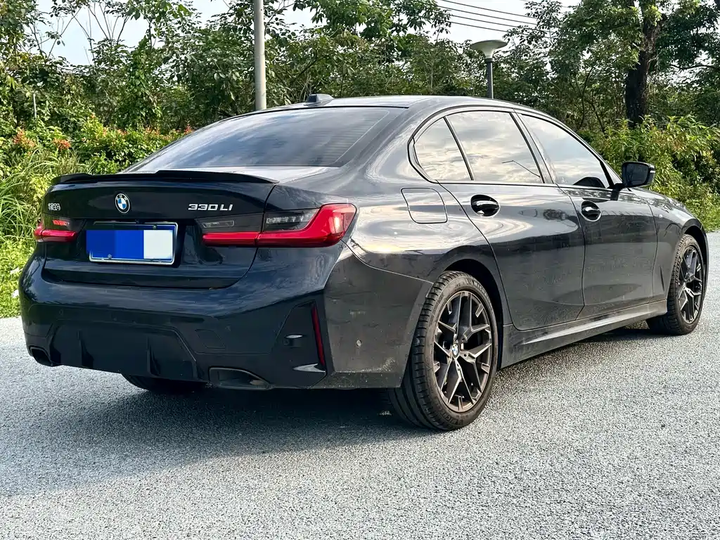 BMW 3 Series — миниатюра 4