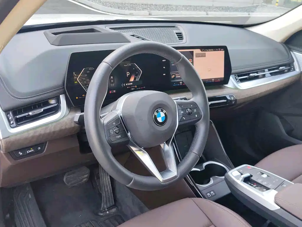 BMW X1 — миниатюра 5