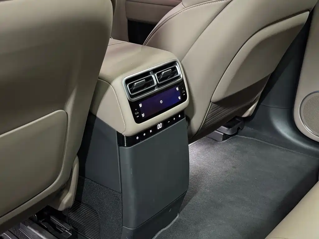 Li Auto Li L7 — миниатюра 15