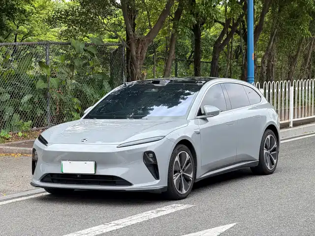 NIO ET5T