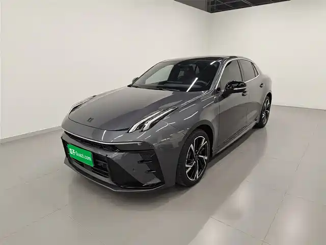 2025 Lynk & Co 03