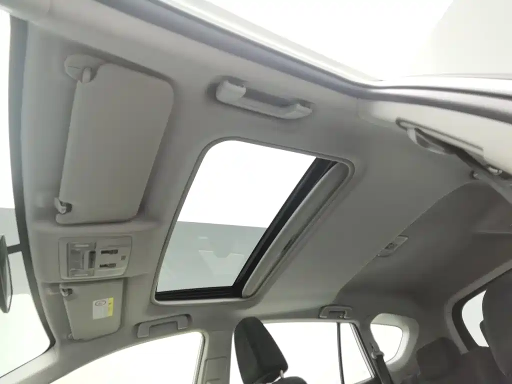 Toyota RAV4 — миниатюра 14